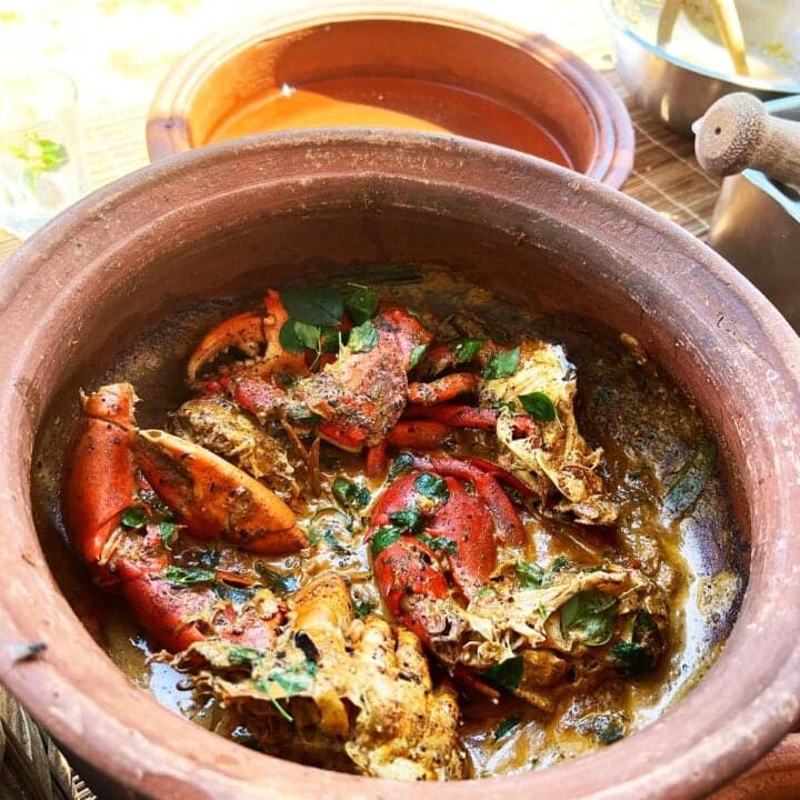 The Ultimate Guide to Jaffna Crab Curry: Where to Find the Spiciest & Best in the North