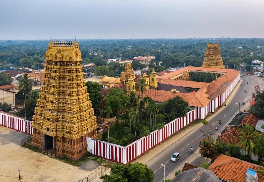 Jaffna’s Golden Icon: The Nallur Kandaswamy Kovil